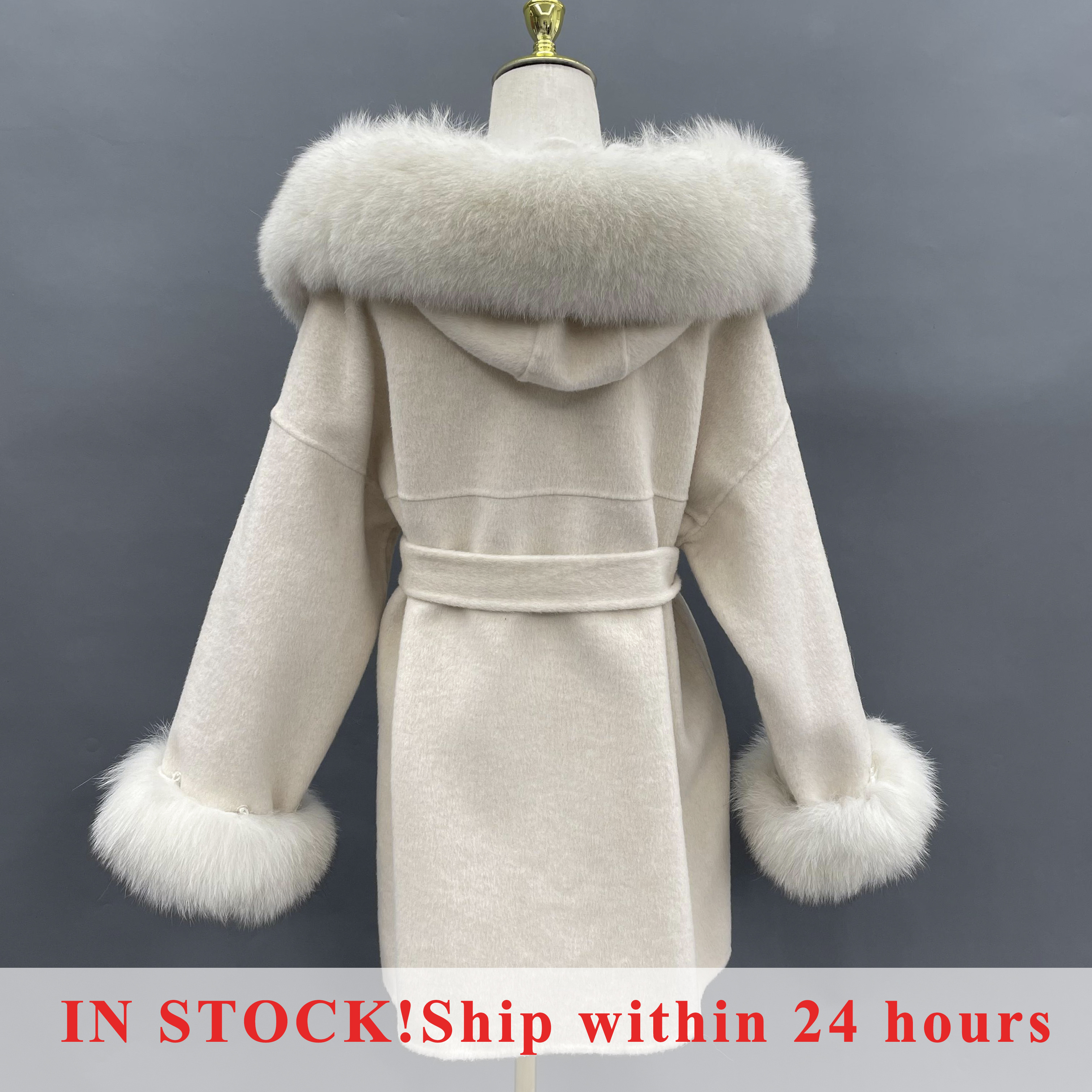 MISSJANEFUR Wool Coat with Rea – обзор и цена Wool Coat Peacoat